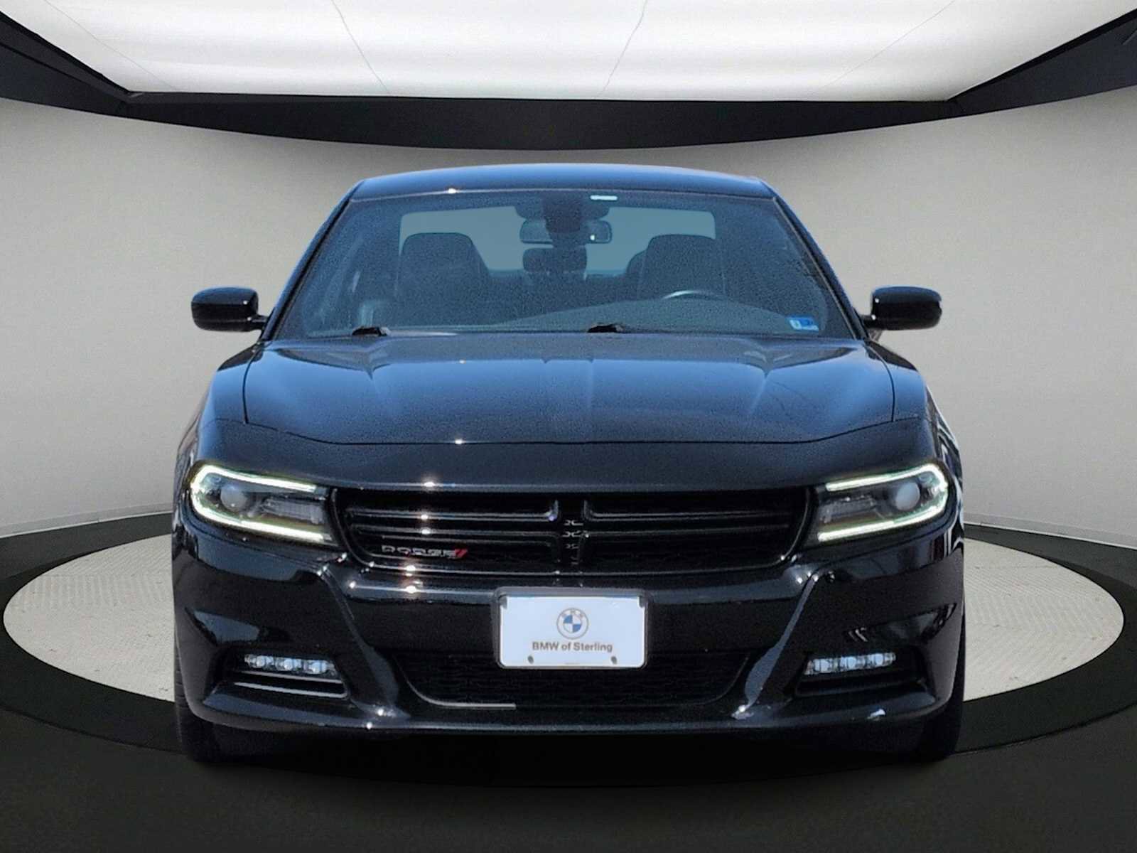 Used 2018 Dodge Charger R/T w/ Plus Group RWD image 3