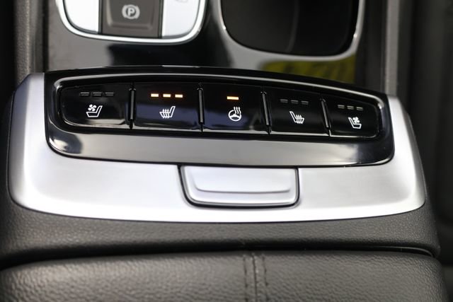 Certified 2024 Hyundai Santa Cruz Limited image 16