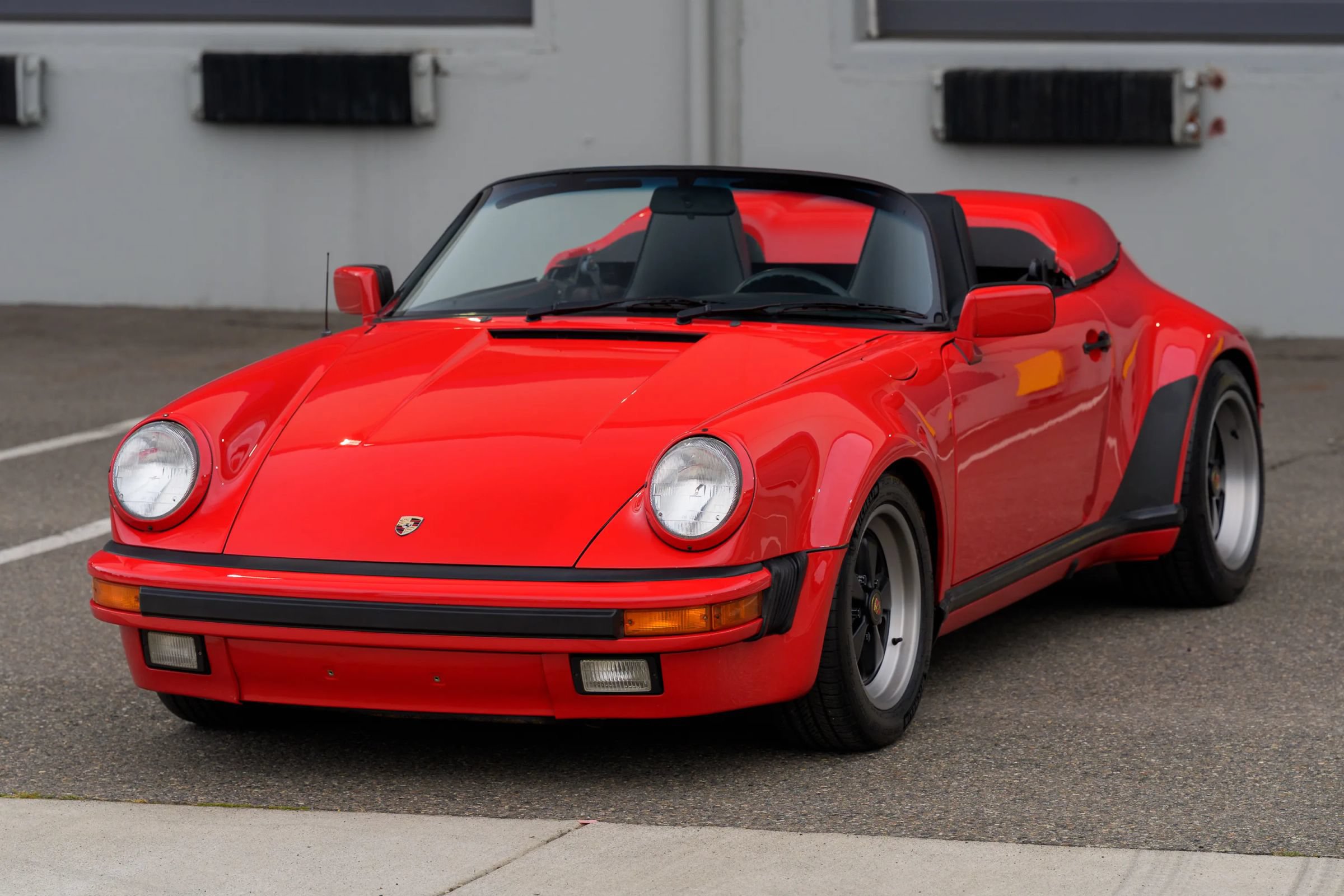 Used 1989 Porsche 911 Carrera RWD image 37
