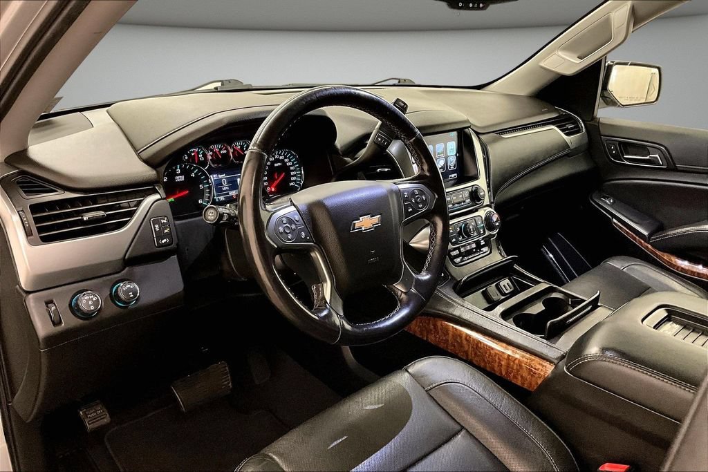 Used 2020 Chevrolet Tahoe Premier AWD/4WD image 17