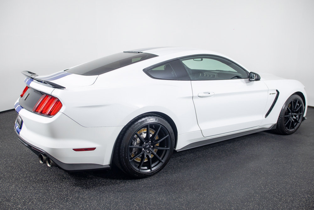 Used 2018 Ford Mustang Shelby GT350 RWD image 17