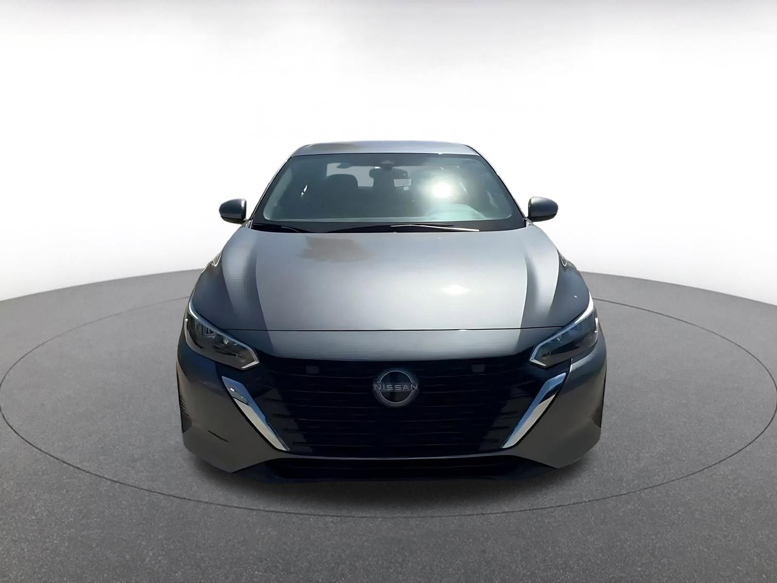 Used 2025 Nissan Sentra SV image 4