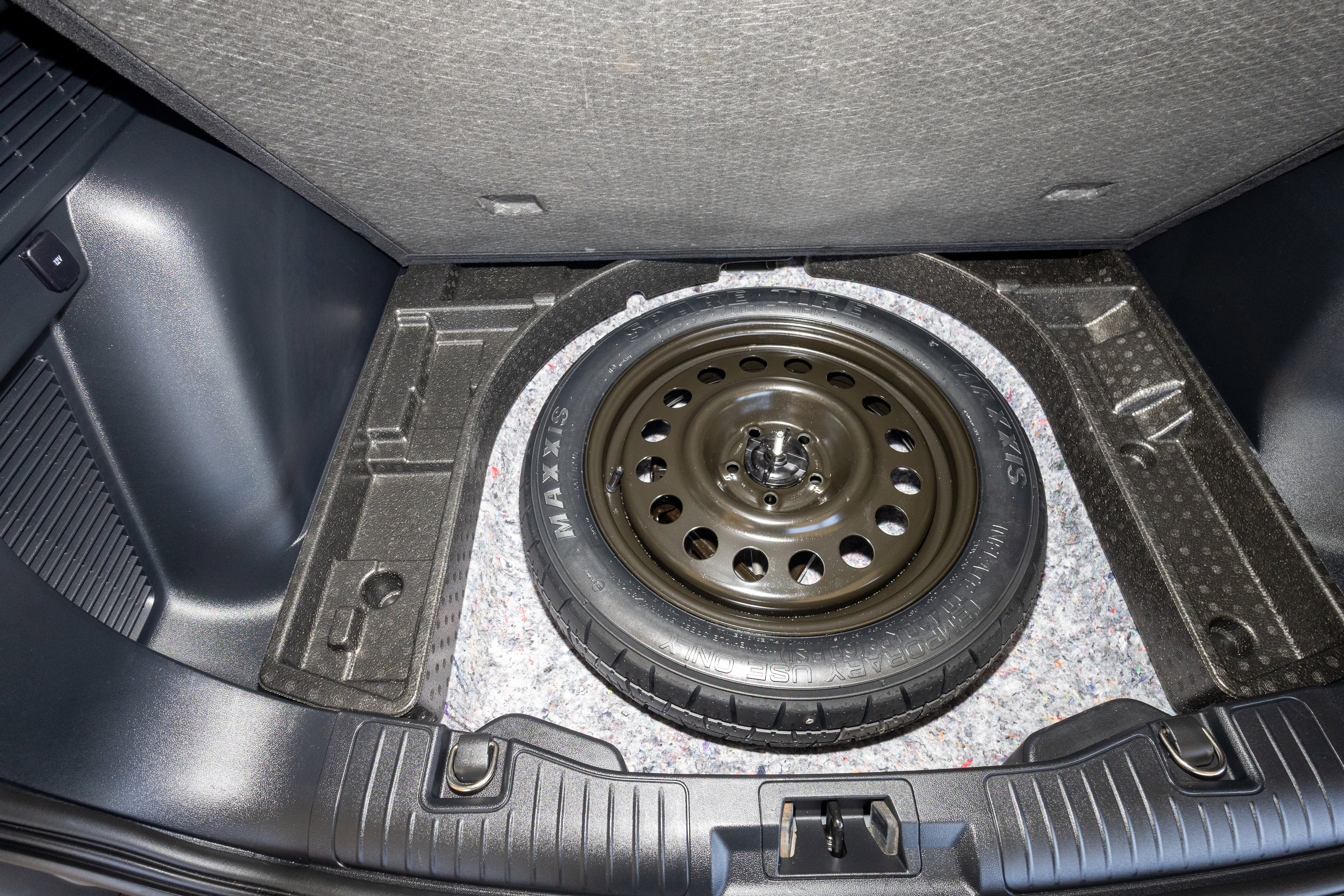 Used 2022 Ford Escape SEL w/ SEL Stealth AWD Package image 24