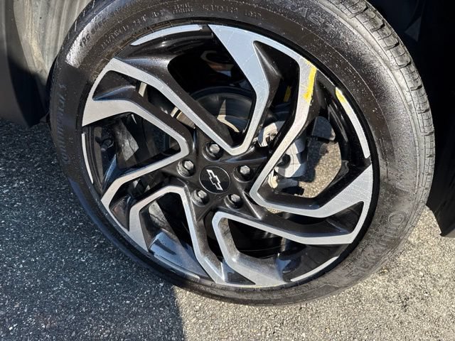 Used 2025 Chevrolet TrailBlazer RS w/ Convenience Package AWD/4WD image 9