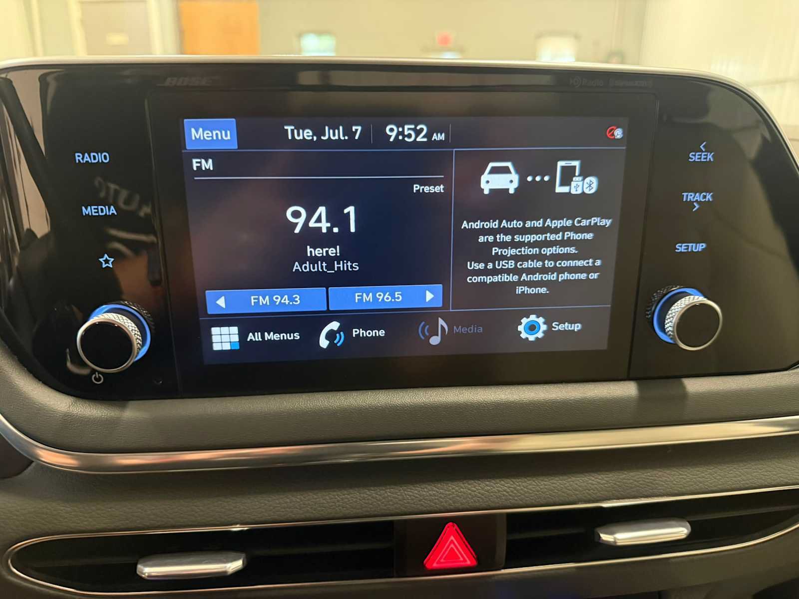 Used 2020 Hyundai Sonata SEL w/ Premium + Sunroof Package FWD image 32