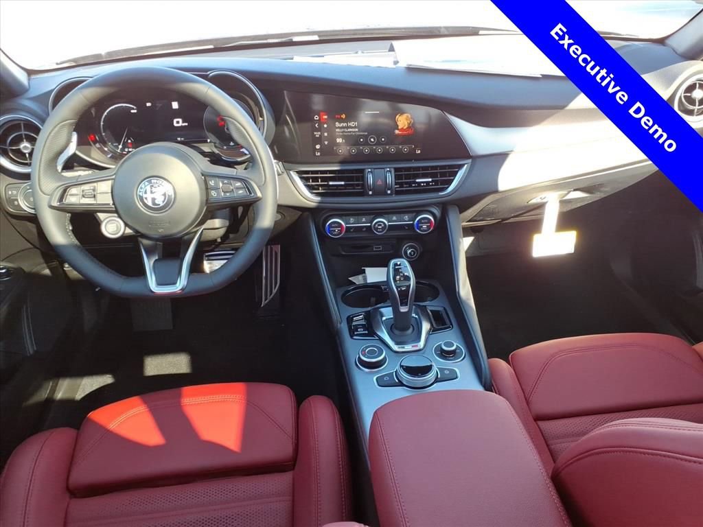 New 2025 Alfa Romeo Giulia w/ Veloce Package Rwd image 12