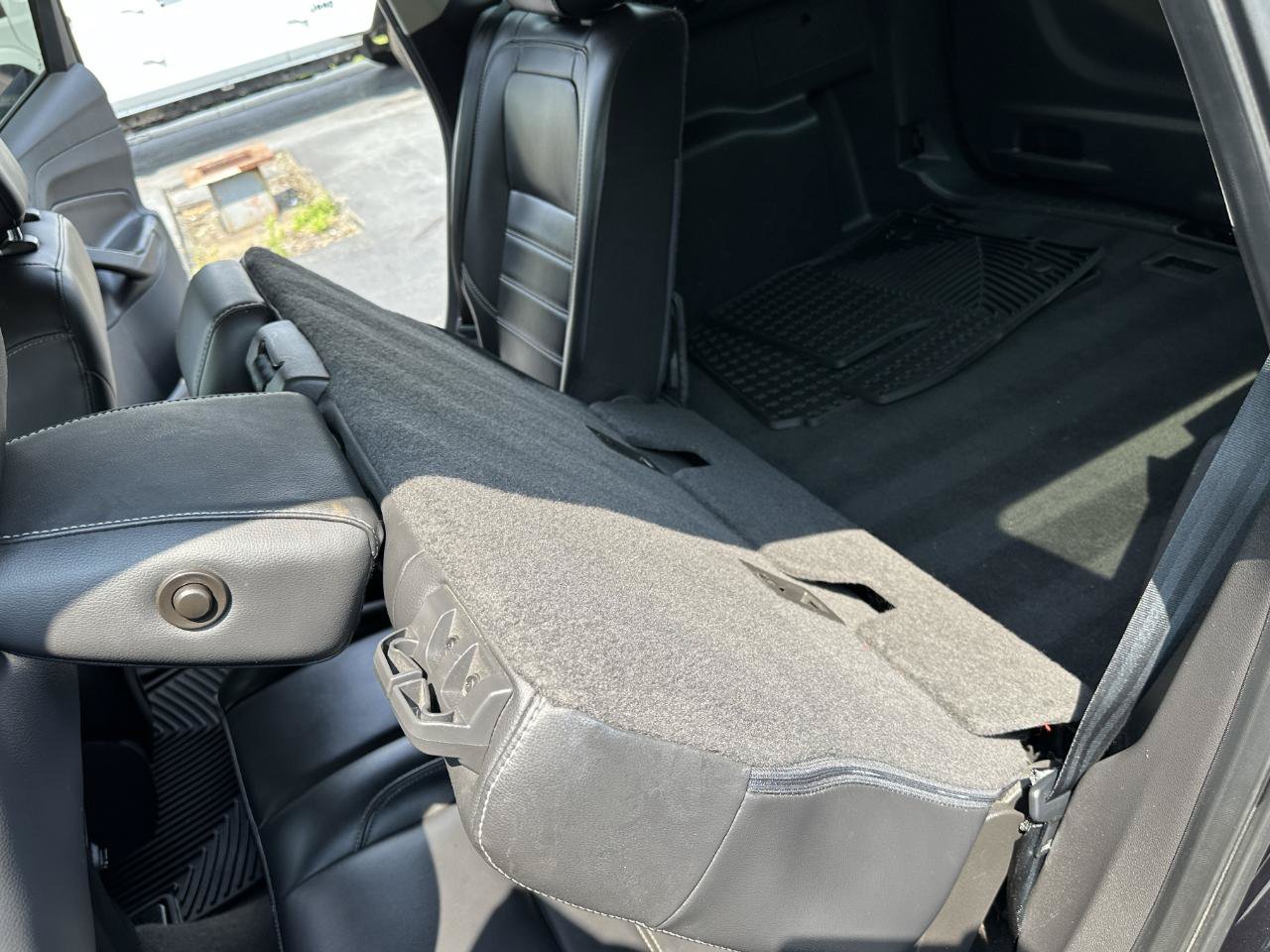 Used 2019 Ford Escape SEL AWD/4WD image 34
