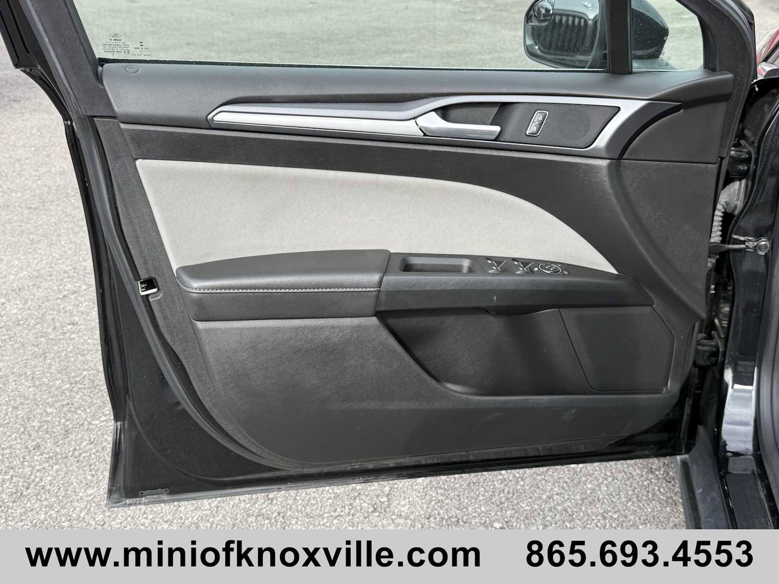 Used 2015 Ford Fusion S image 13