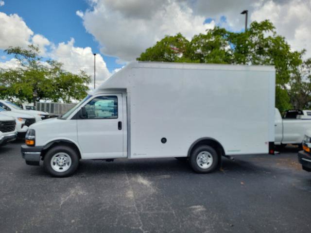 New 2025 Chevrolet Express 3500 w/ Power Convenience Package RWD image 3