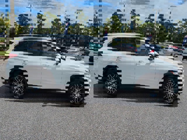 Used 2026 Mercedes-Benz GLC 300 4MATIC image 3
