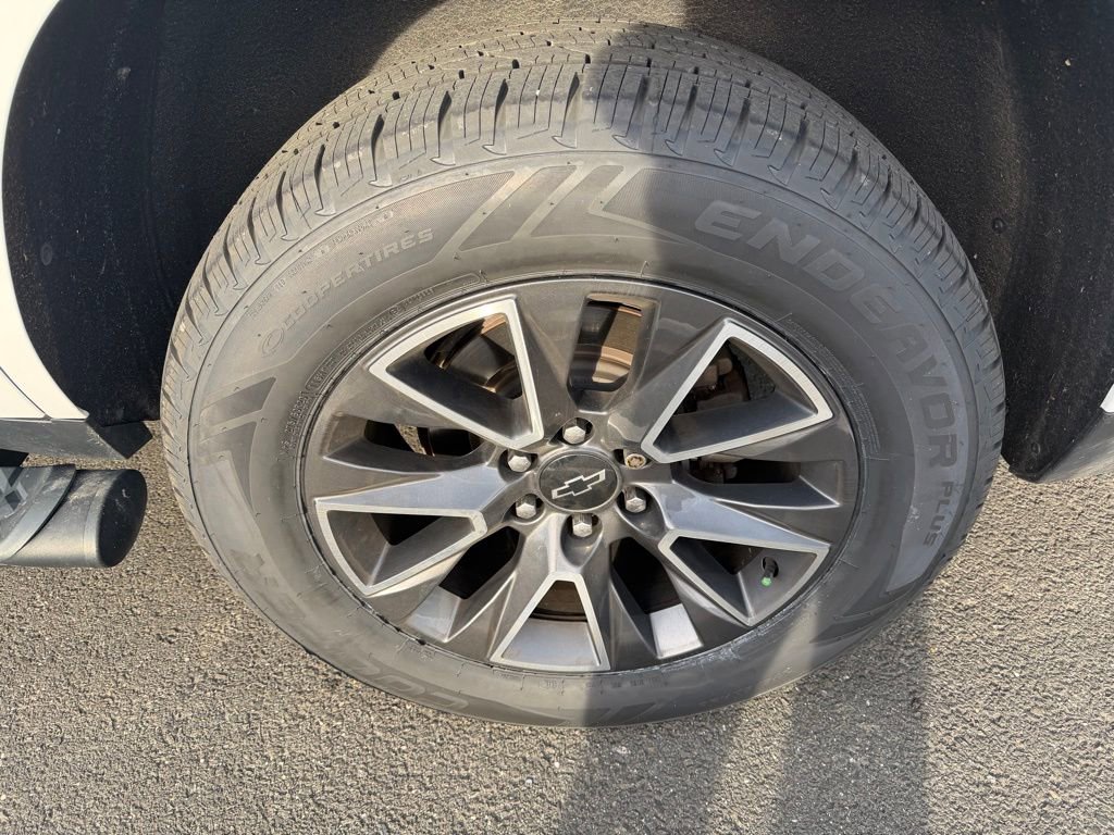 Used 2021 Chevrolet Tahoe Z71 w/ Rear Media and Nav Package image 11