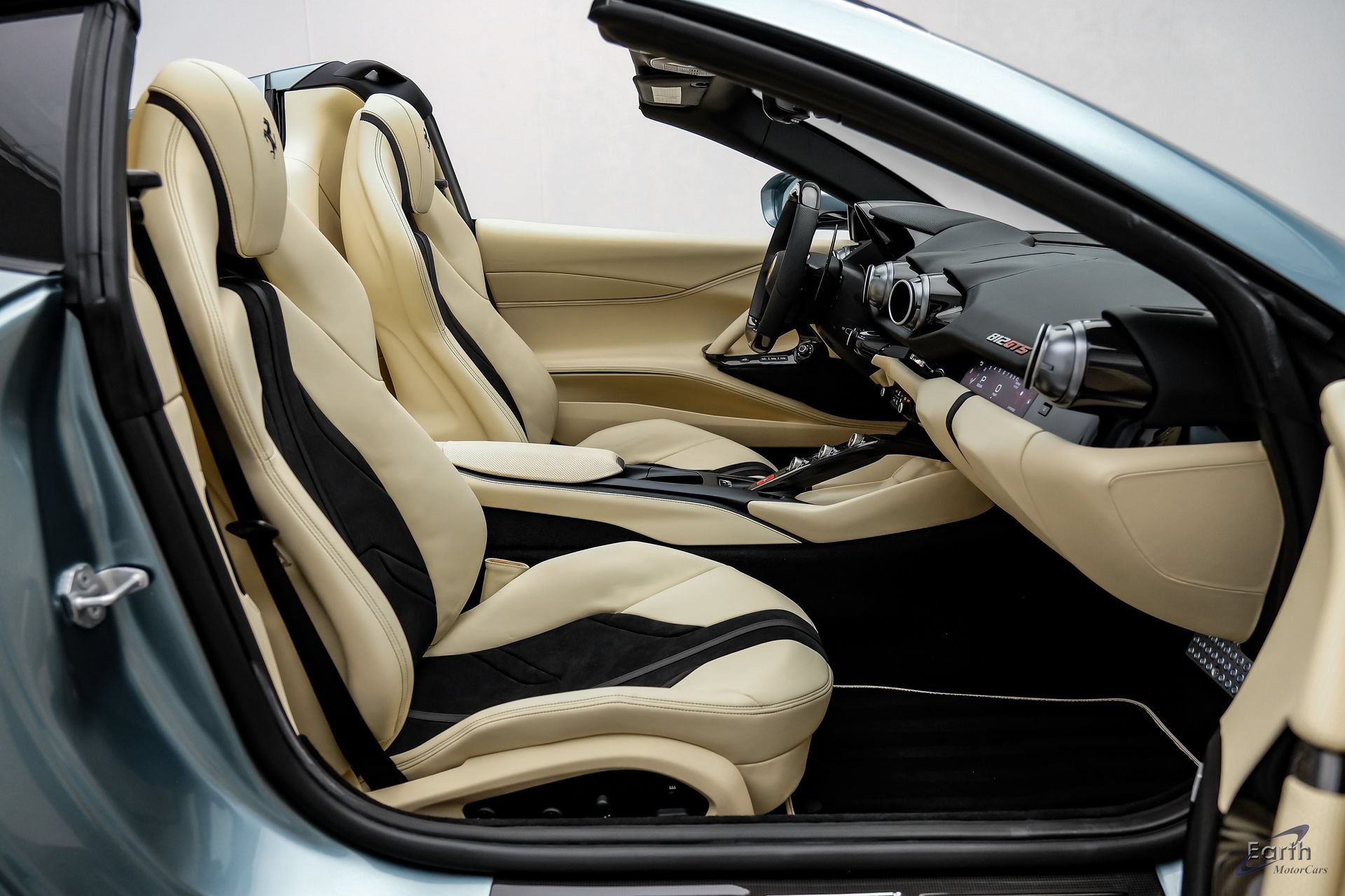 Used 2023 Ferrari 812 GTS RWD image 63