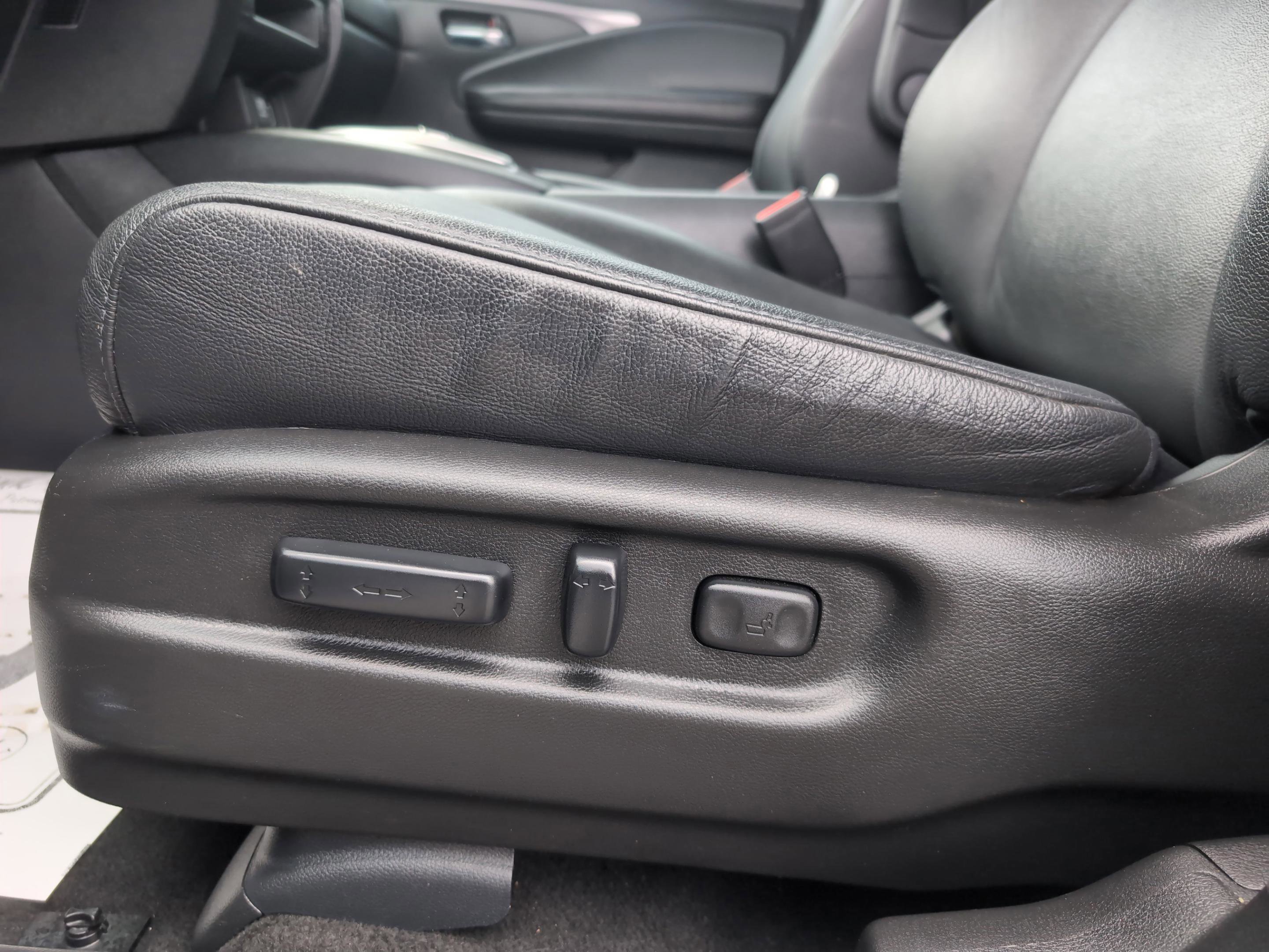 Used 2022 Honda Pilot Special Edition image 11