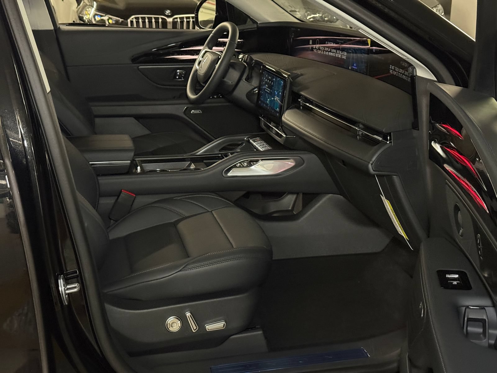 New 2026 Lincoln Nautilus Premier w/ Equipment Group 102A AWD/4WD image 9