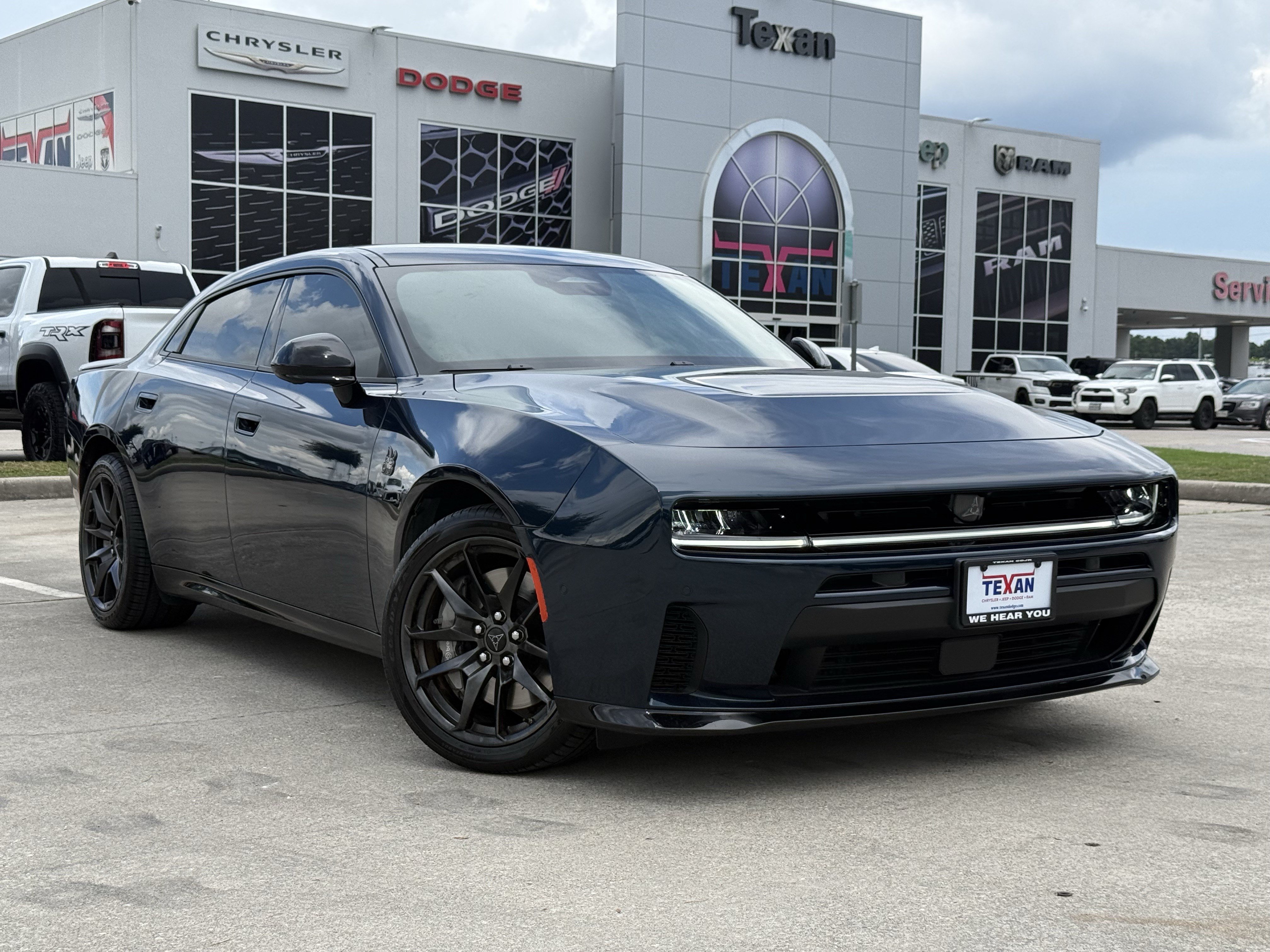 Used 2026 Dodge Charger Scat Pack AWD/4WD image 2