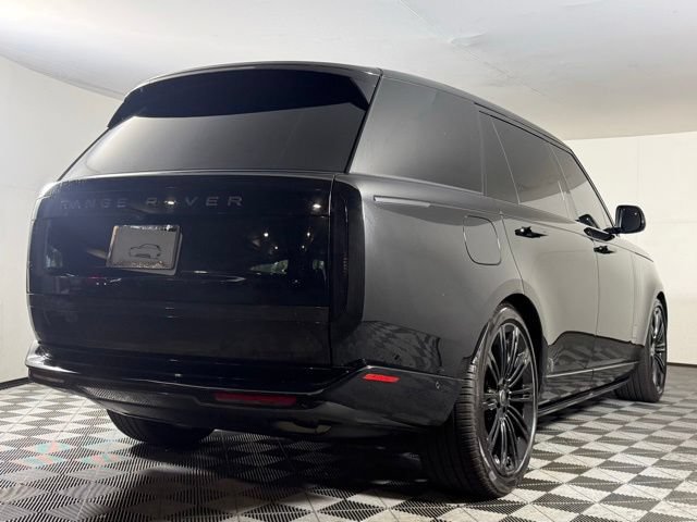 Used 2024 Land Rover Range Rover Long Wheelbase SE AWD/4WD image 8