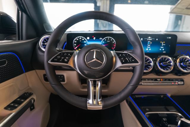 New 2026 Mercedes-Benz GLB 250 4MATIC image 14