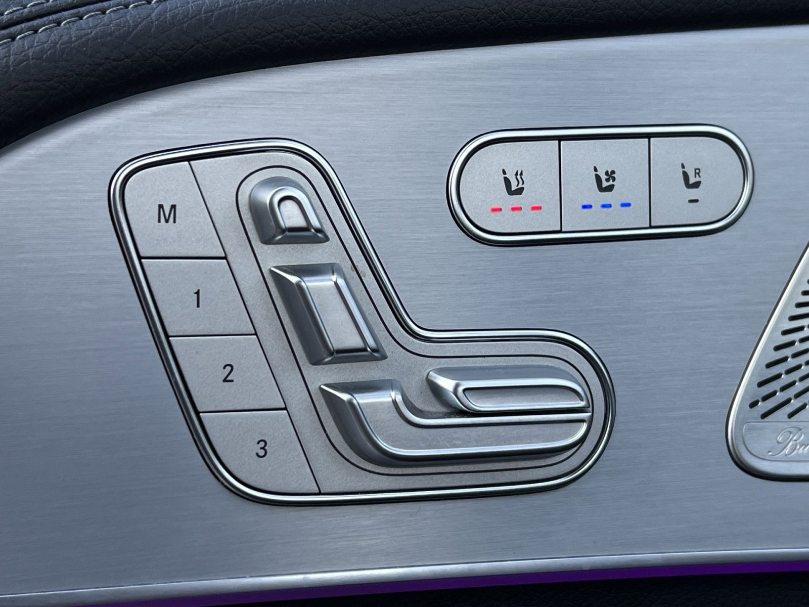 Used 2023 Mercedes-Benz GLS 580 4MATIC image 37