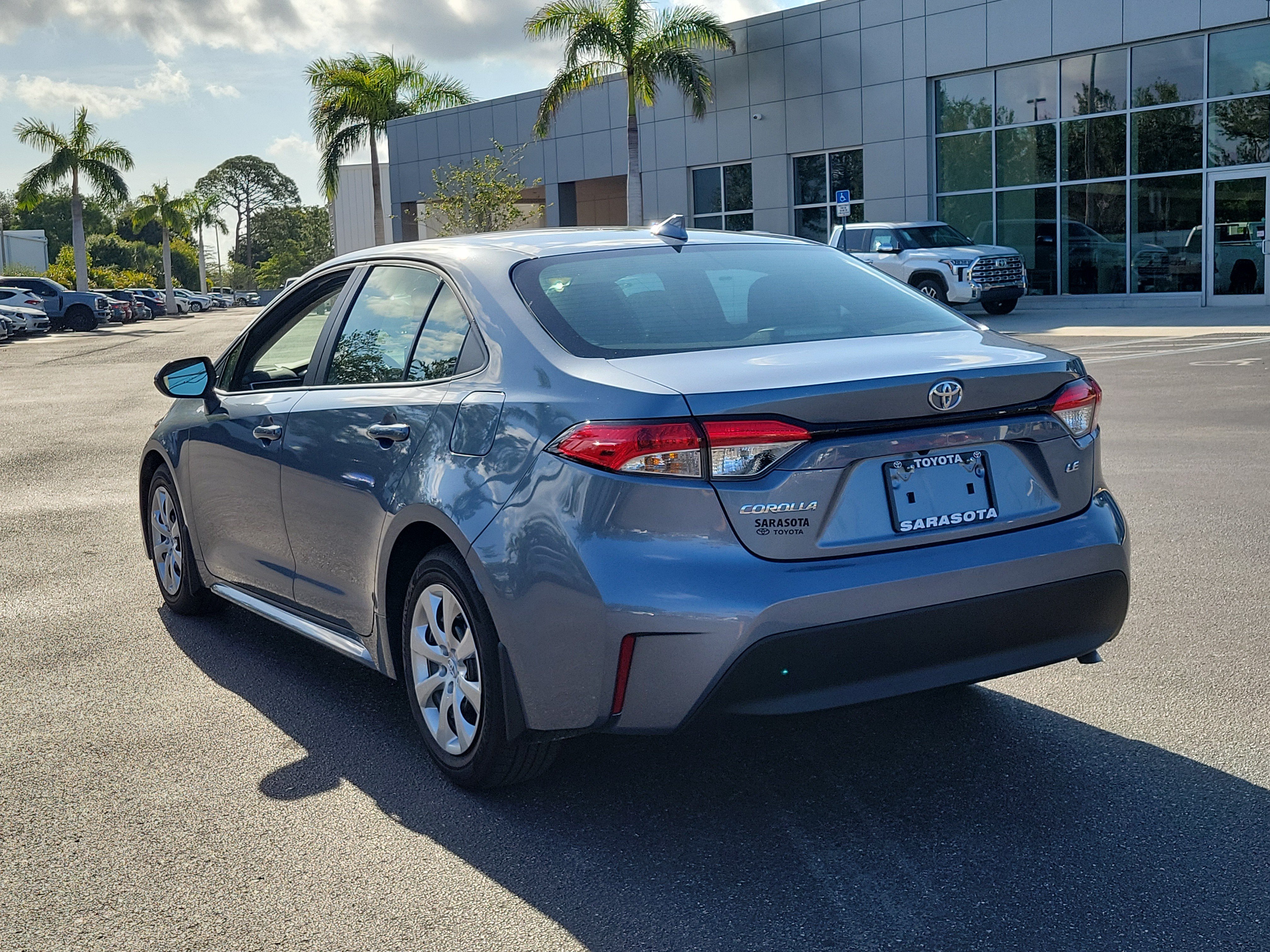 Used 2026 Toyota Corolla LE FWD image 4