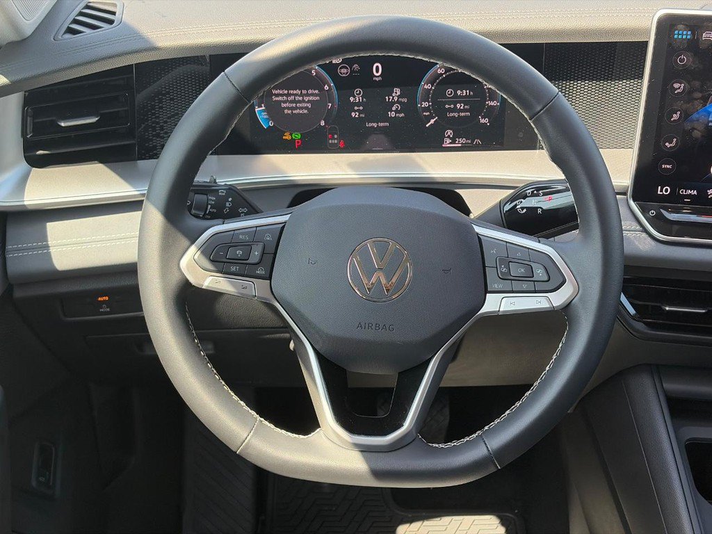 Certified 2026 Volkswagen Tiguan SE AWD/4WD image 13