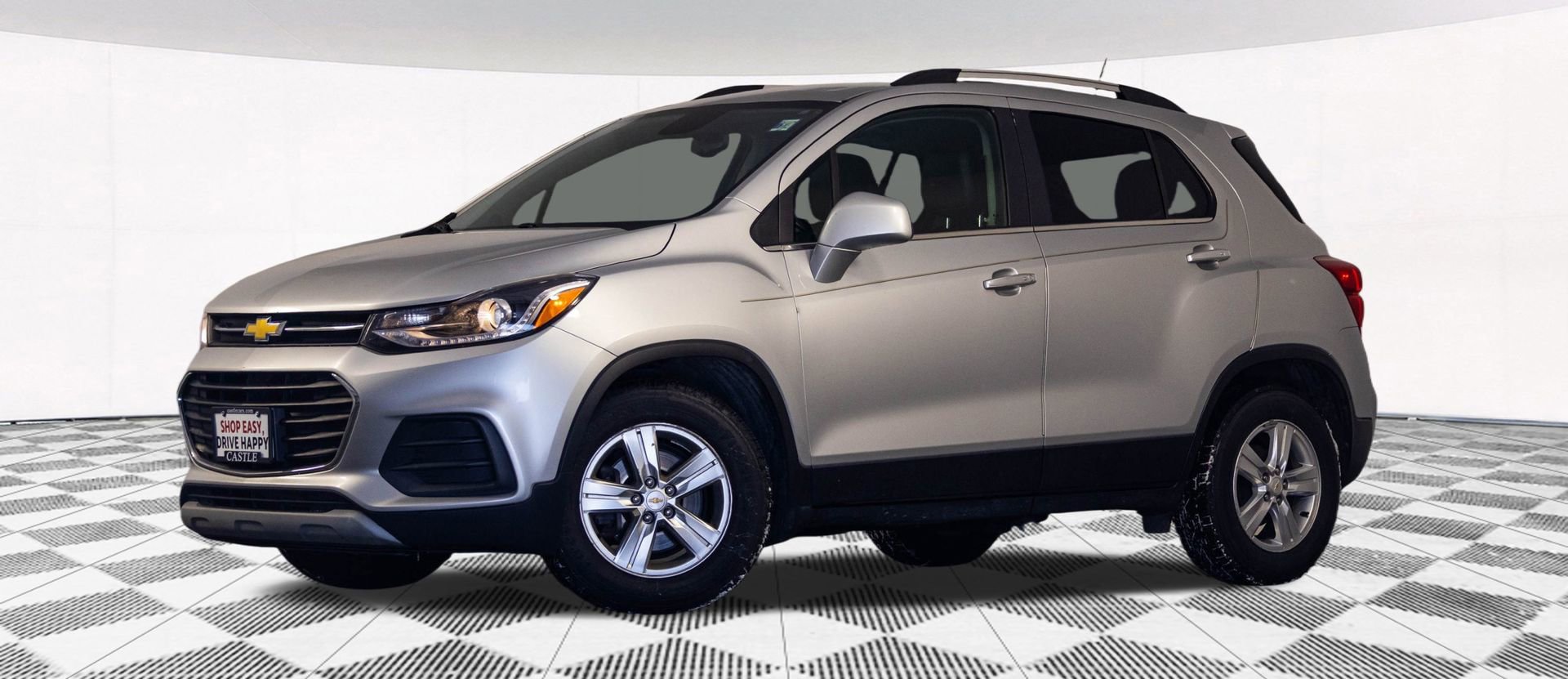 Used 2017 Chevrolet Trax LT w/ LT Convenience Package image 2