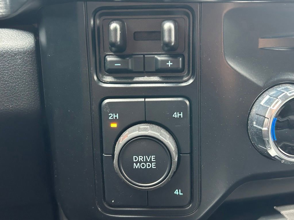 Used 2024 Ford F250 Lariat AWD/4WD image 35