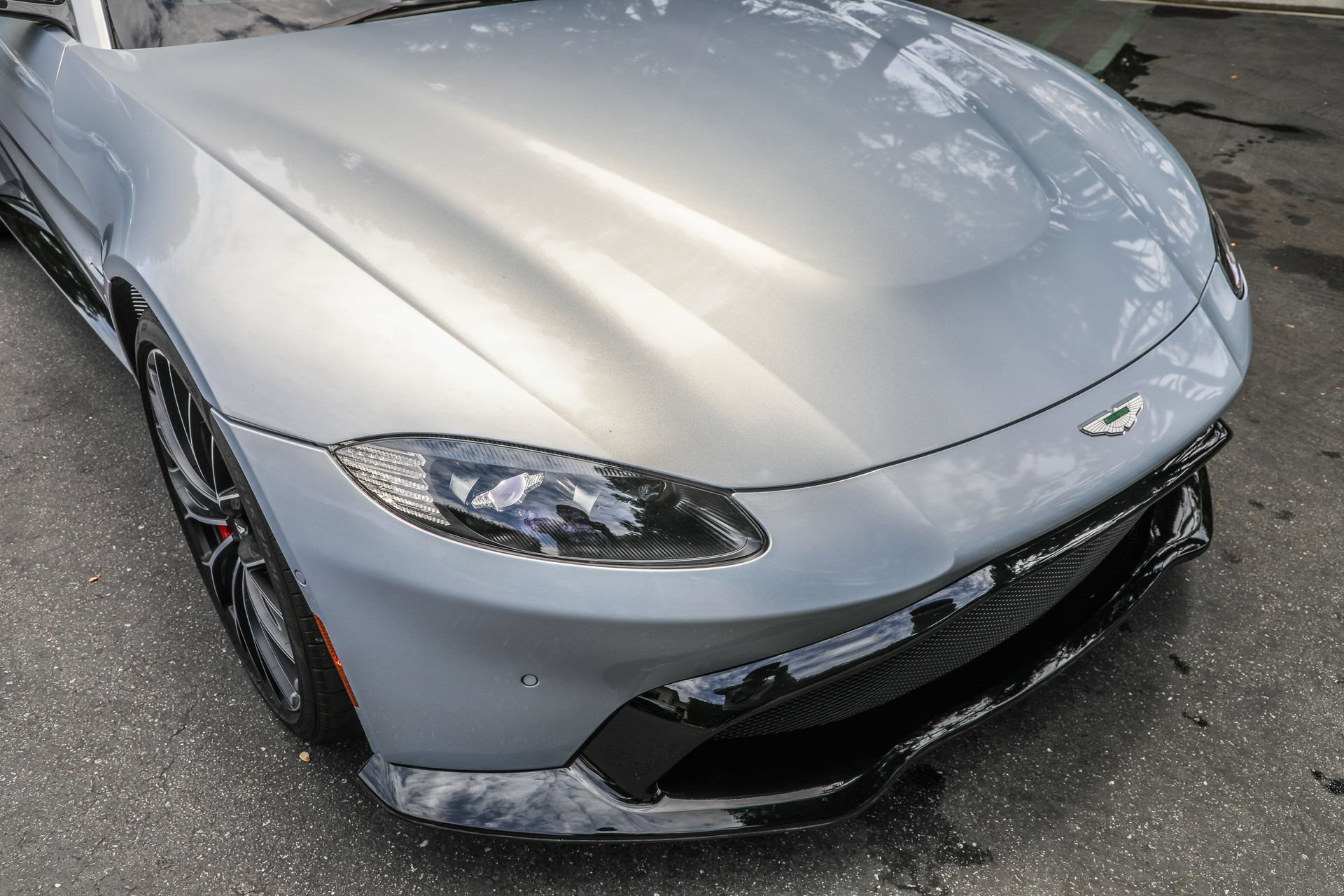 Used 2023 Aston Martin V8 Vantage Roadster RWD image 30