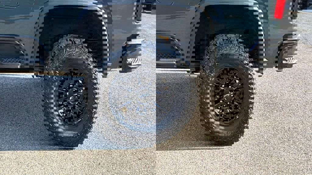 New 2026 Chevrolet Silverado 2500 ZR2 image 9