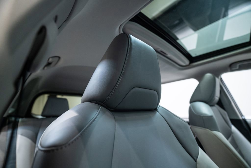 Certified 2022 Toyota RAV4 XLE Premium image 16