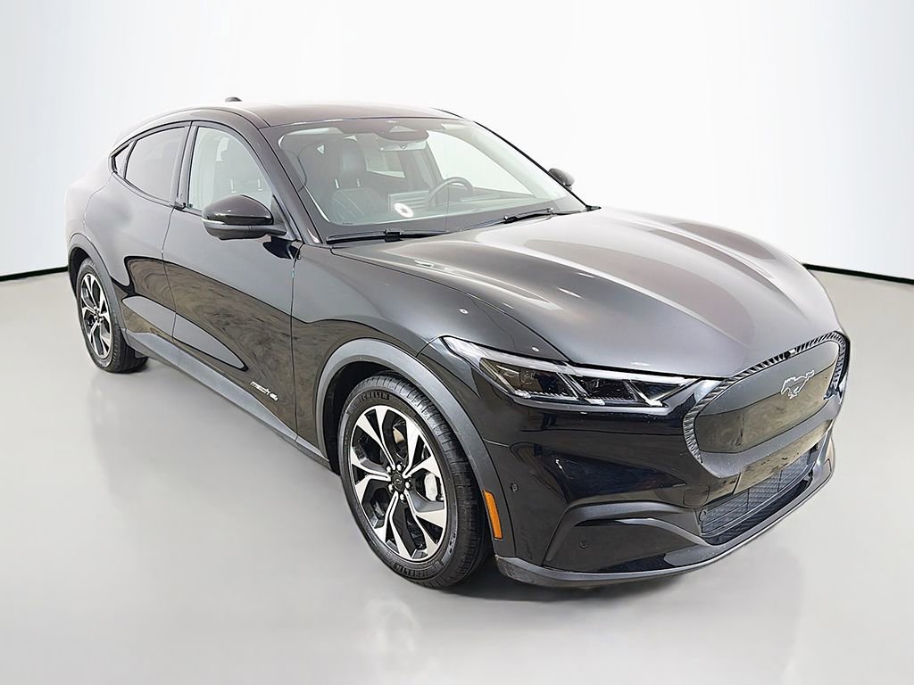 Used 2025 Ford Mustang Mach-E Select w/ Comfort Package Lite image 2