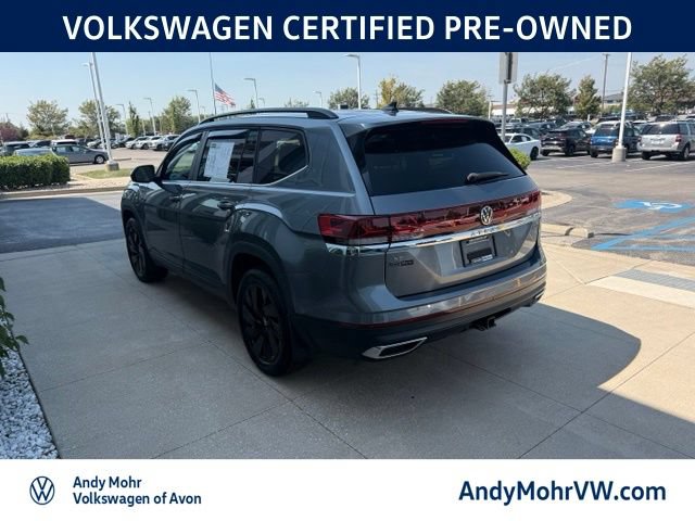 Used 2024 Volkswagen Atlas SE w/ Black Wheel Package AWD/4WD image 4