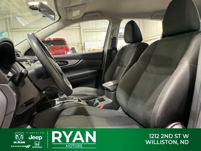 Used 2019 Nissan Rogue Sport S AWD/4WD image 34