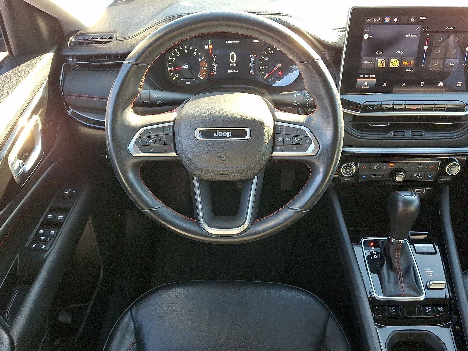 Used 2022 Jeep Compass Trailhawk w/ Trailhawk Convenience Group AWD/4WD image 11