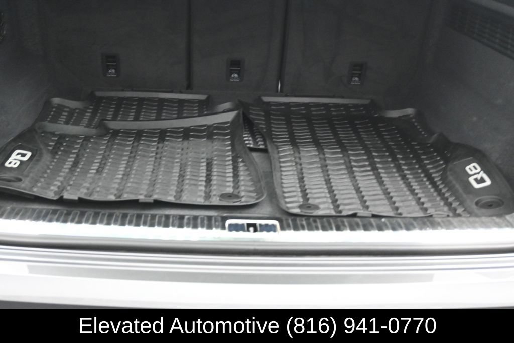 Used 2025 Audi Q8 Premium Plus AWD/4WD image 12