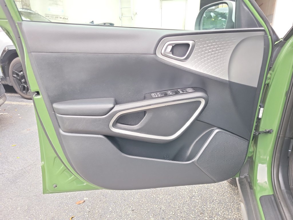 Certified 2022 Kia Soul X-Line FWD image 18