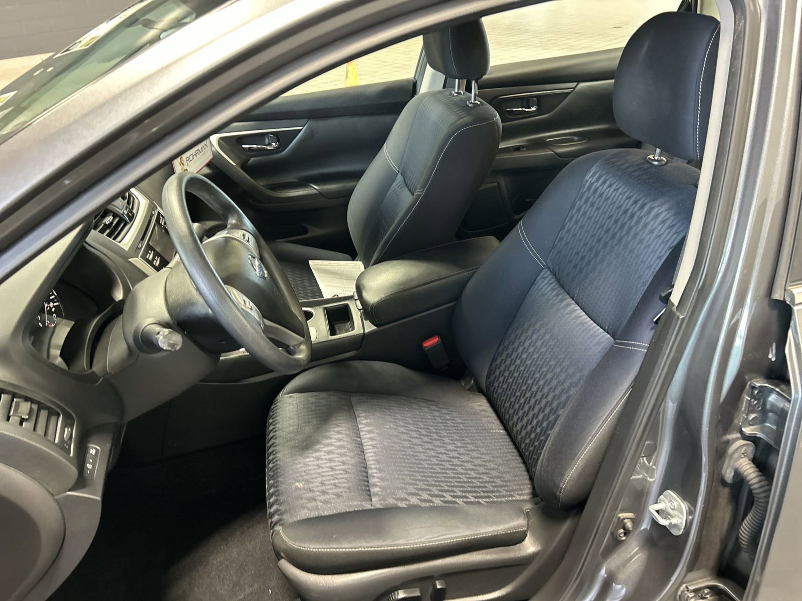 Used 2017 Nissan Altima 2.5 S w/ Power Driver Seat Package FWD image 25