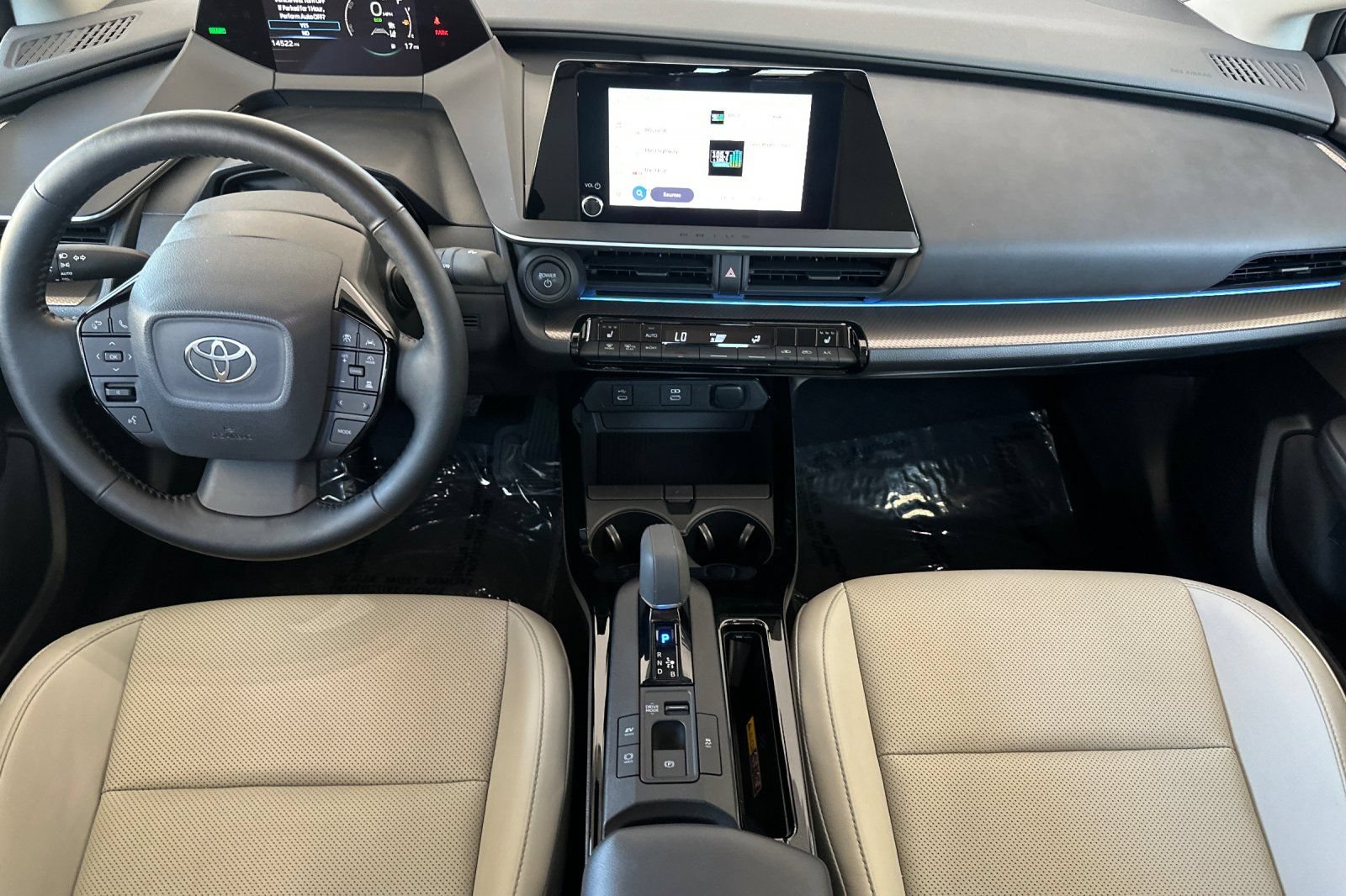 Certified 2024 Toyota Prius XLE FWD image 13