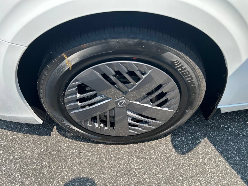 New 2026 Nissan Sentra SV w/ Floor Mat Package FWD image 9