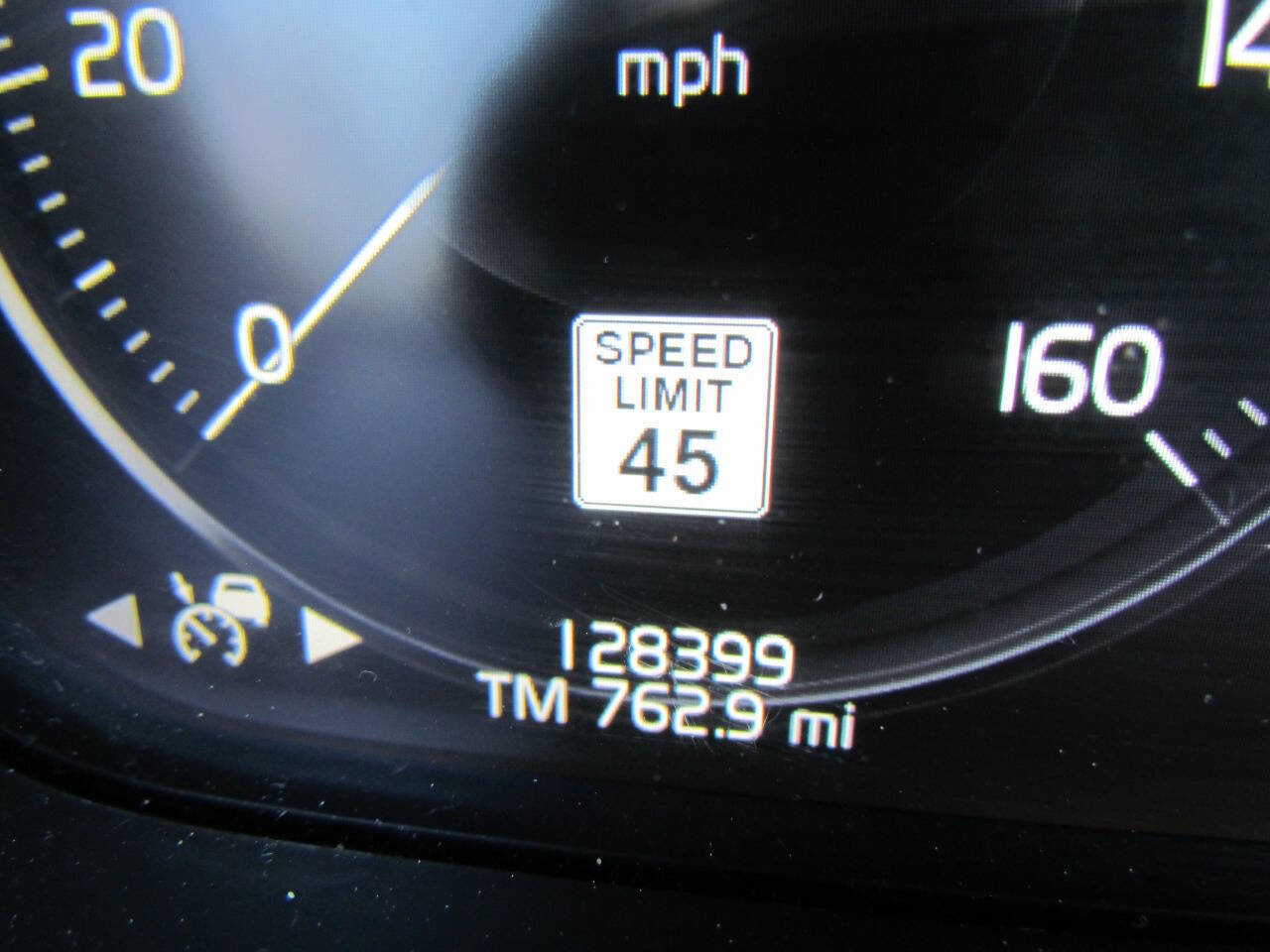 Used 2017 Volvo XC90 T6 Inscription w/ Vision Package AWD/4WD image 22