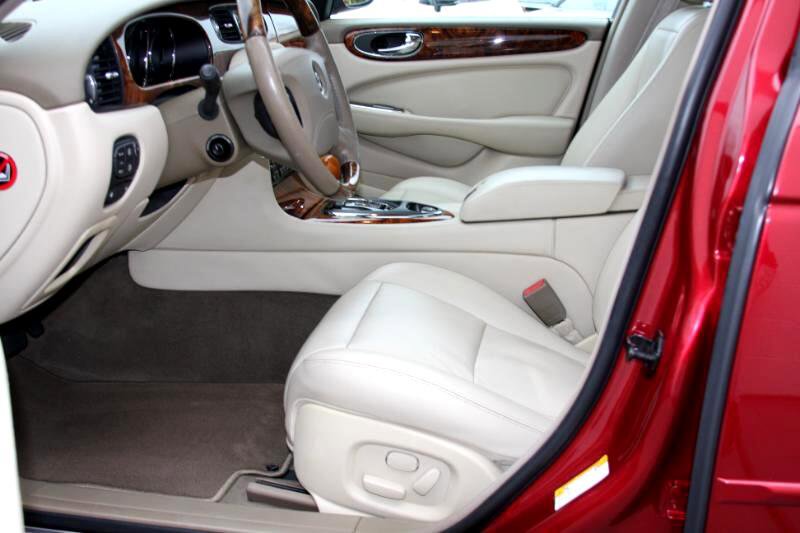 Used 2004 Jaguar XJ8 XJ8 image 30