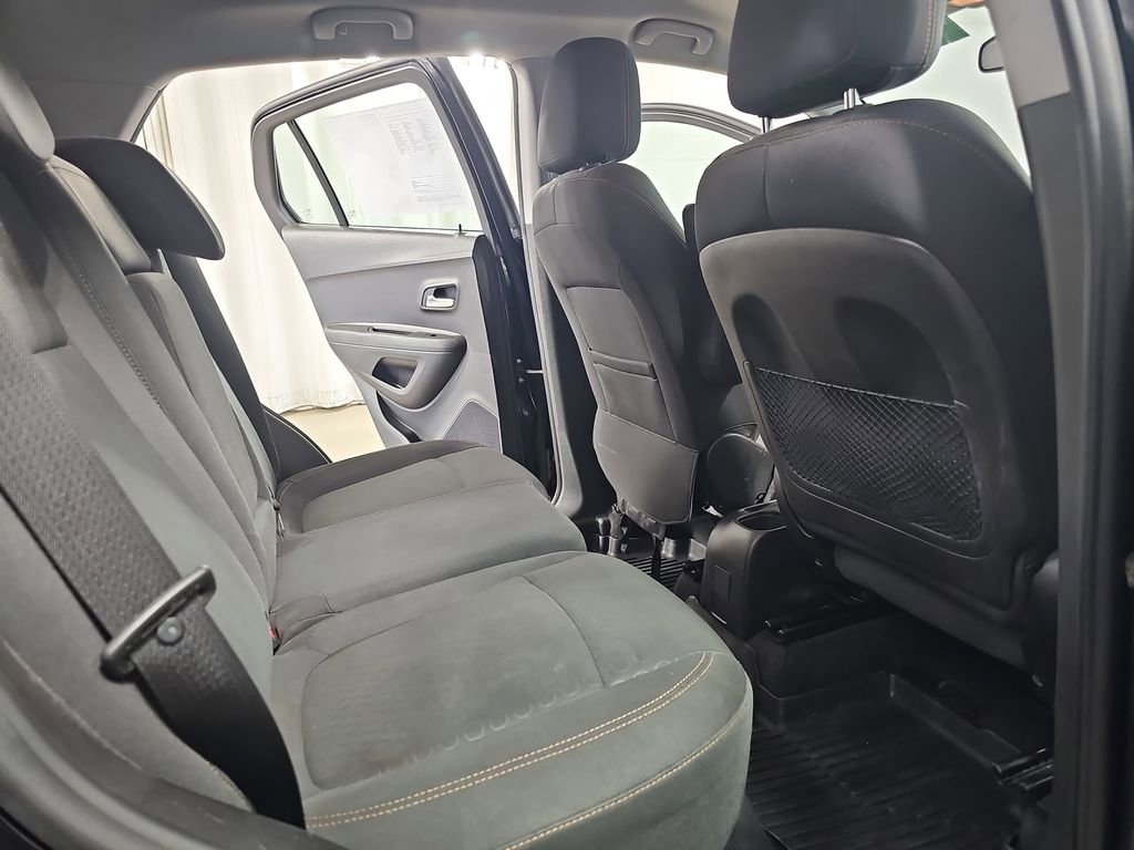 Used 2019 Chevrolet Trax LS w/ LPO, Cargo Package AWD/4WD image 14