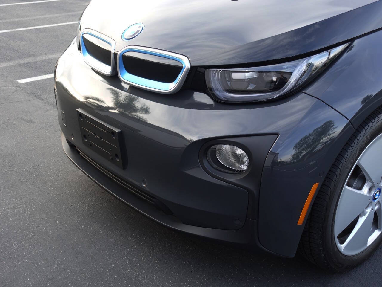 Used 2015 BMW i3 w/ Range Extender RWD image 7