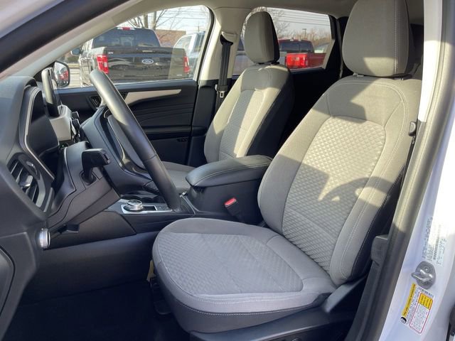 Used 2022 Ford Escape SE w/ Cold Weather Package image 14