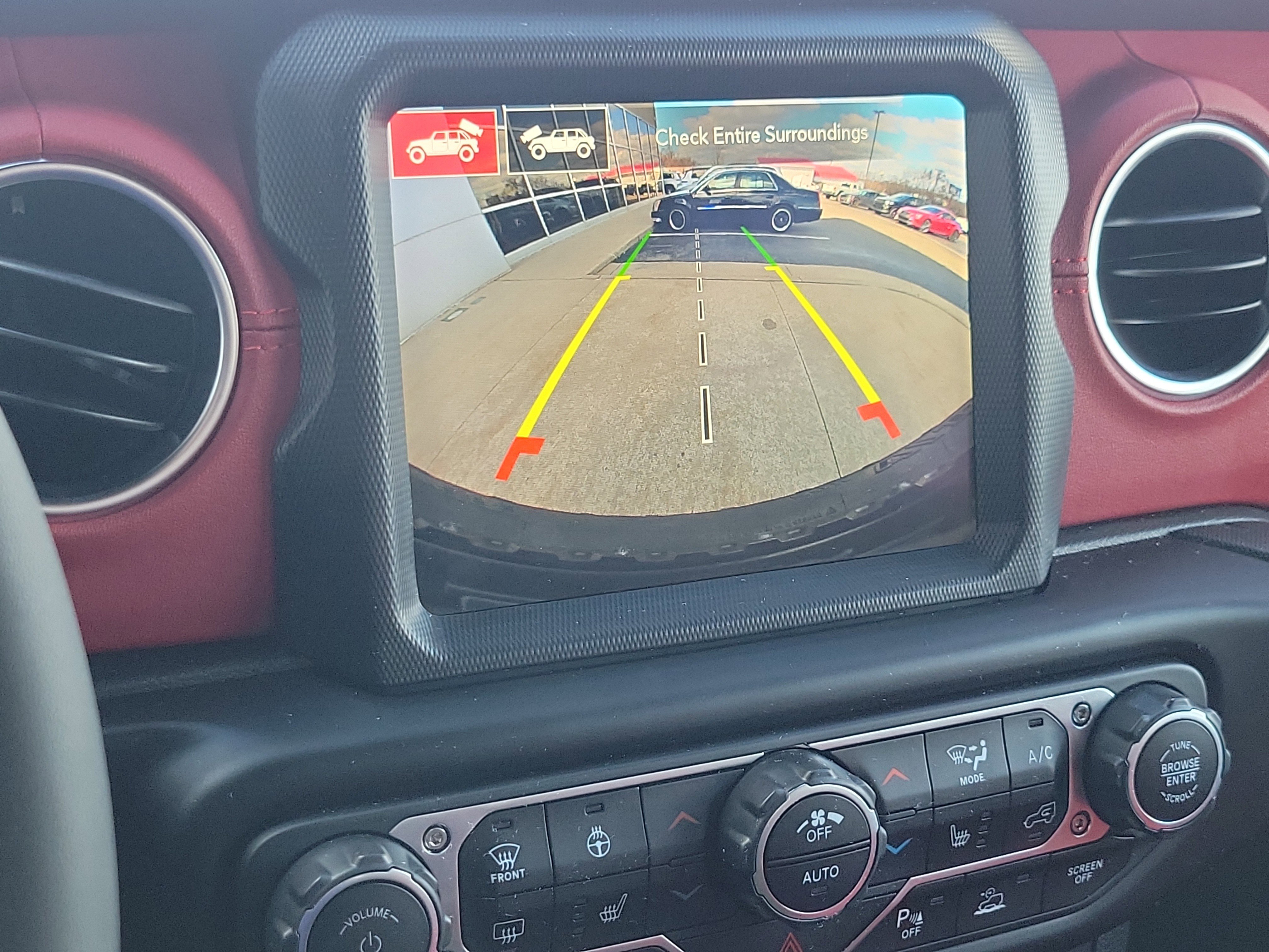 Used 2023 Jeep Wrangler Unlimited Rubicon 4xe image 14