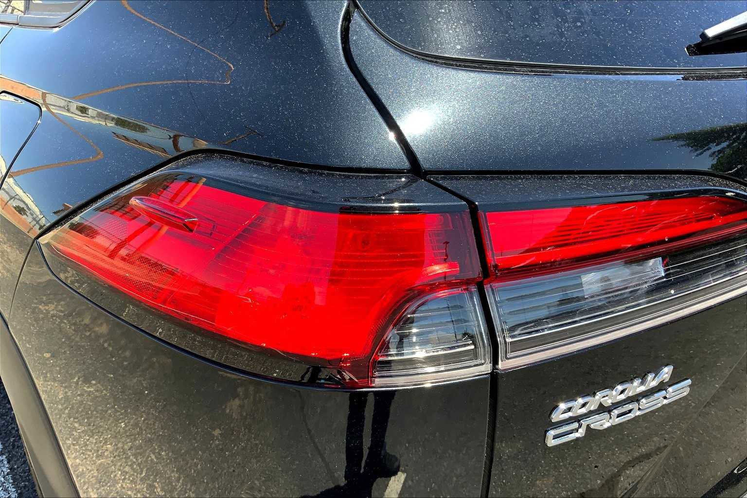 Certified 2024 Toyota Corolla Cross XLE image 24