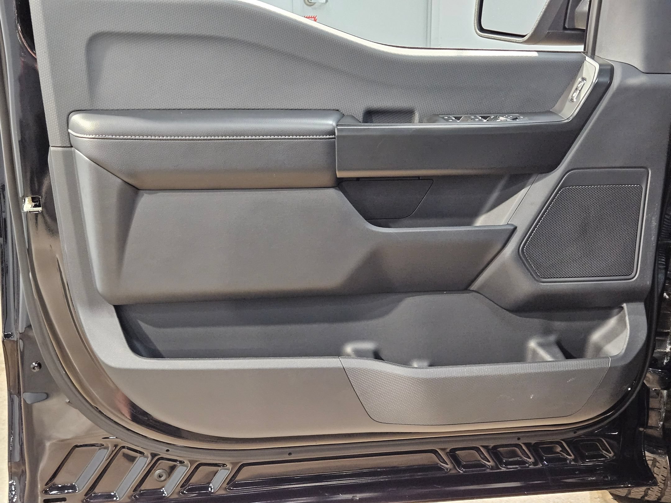 Used 2024 Ford F150 STX AWD/4WD image 20