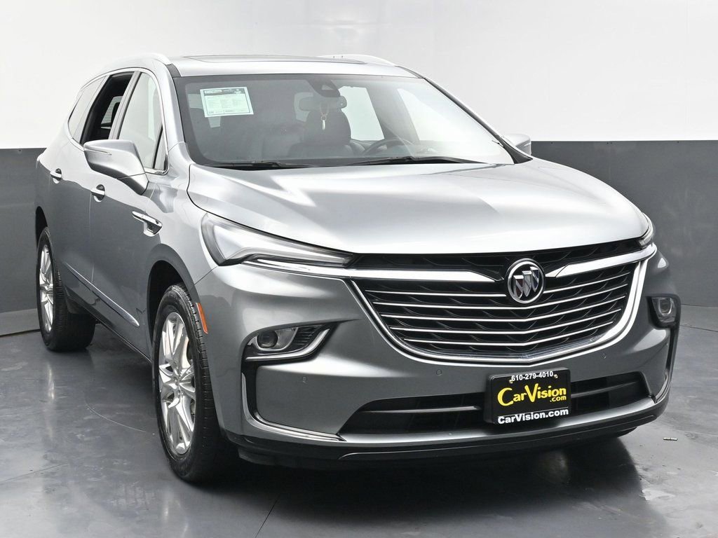 Used 2023 Buick Enclave Essence w/ Experience Buick Package image 3