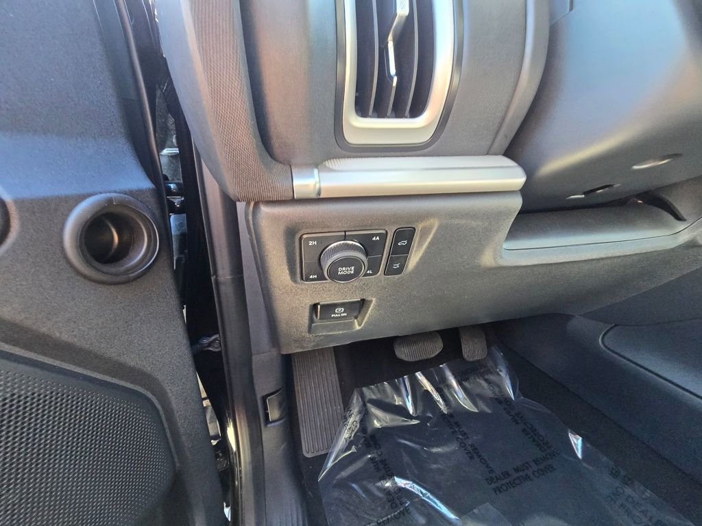 Used 2025 Ford Expedition Max Active image 10