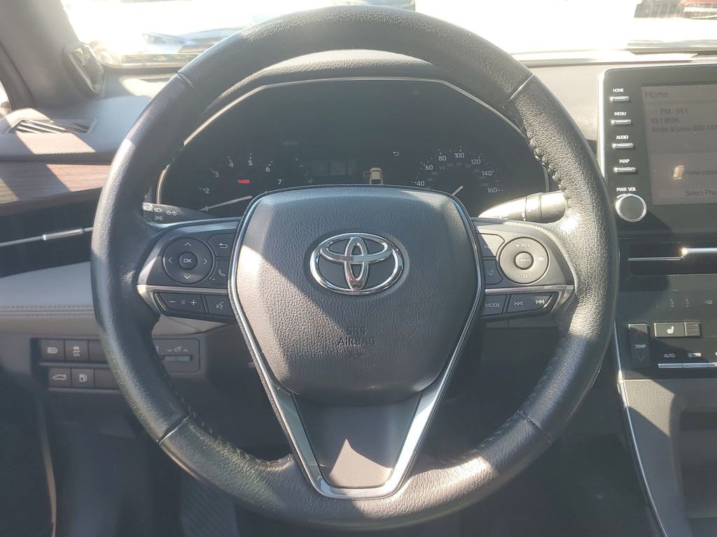 Used 2019 Toyota Avalon XLE image 25