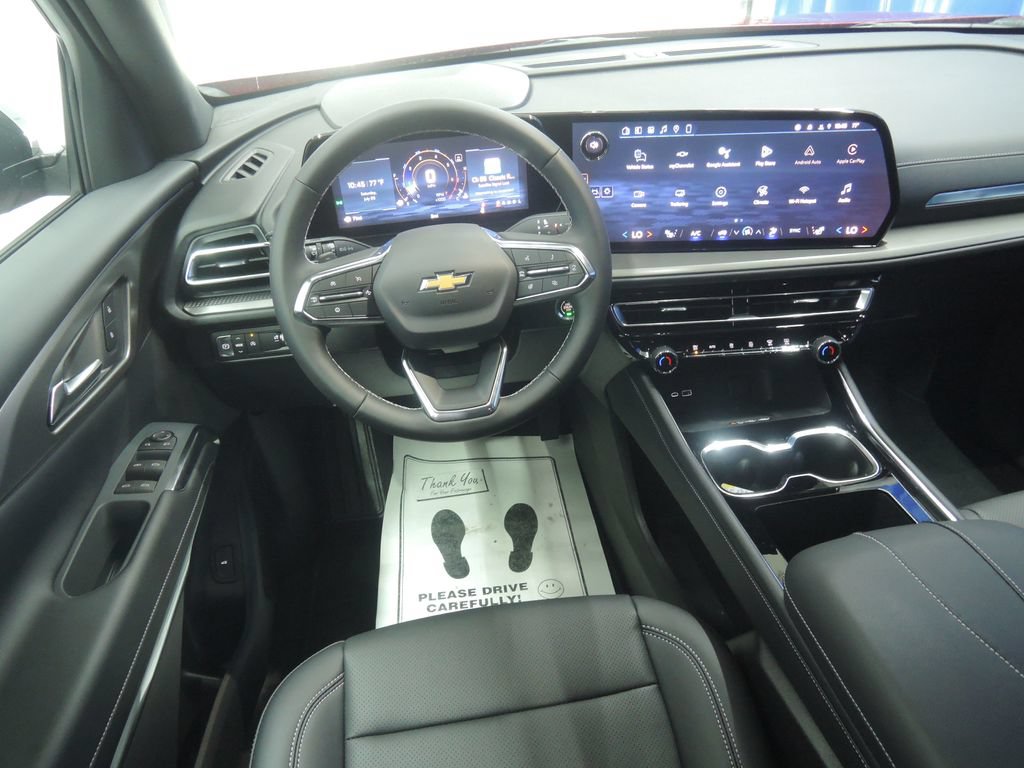 New 2026 Chevrolet Traverse LT w/ Sun and Wheel Package FWD image 12